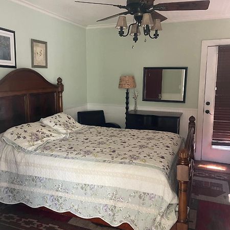 Guerneville Lodge Luaran gambar