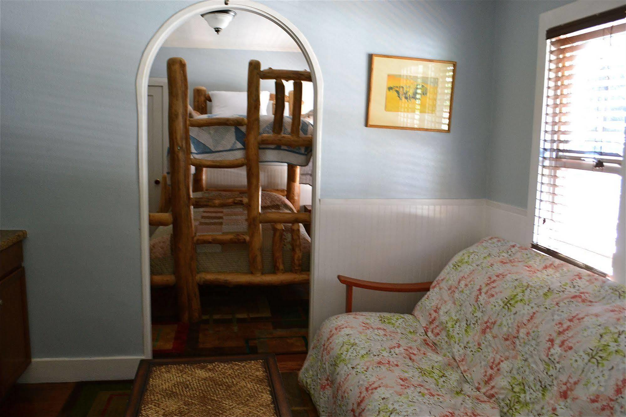 Guerneville Lodge Luaran gambar